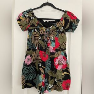 Guess linen jumpsuit size 2